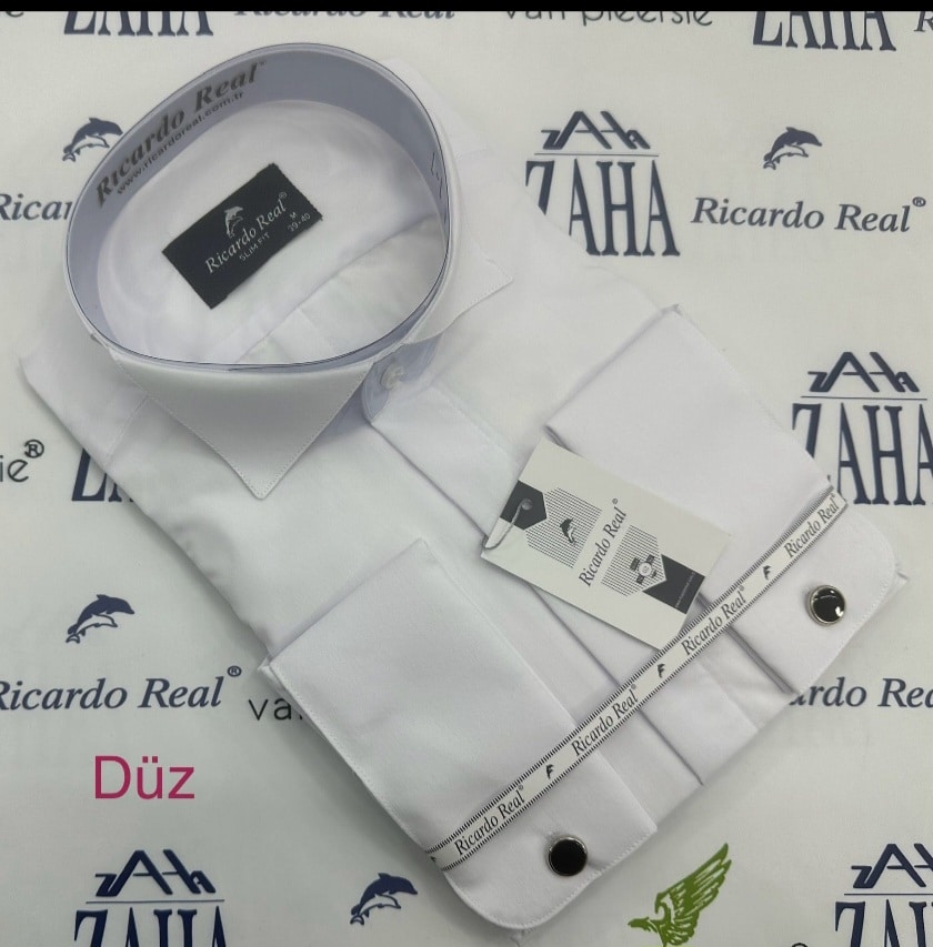 White shirt double cuff